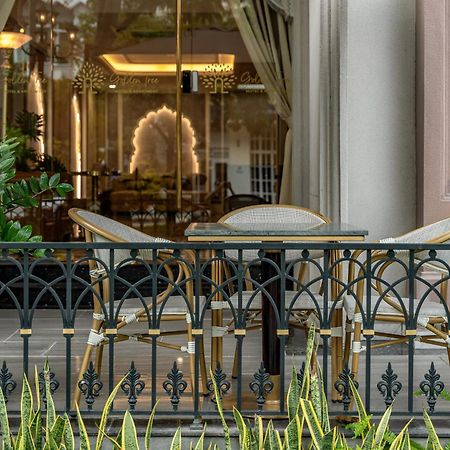 Golden Tree Hotel & Apartment Хошимин Экстерьер фото