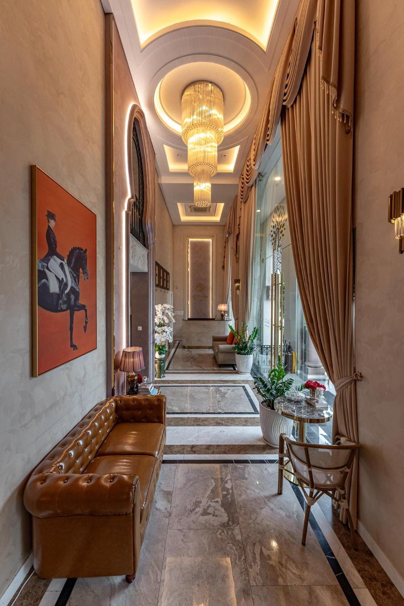 Golden Tree Hotel & Apartment Хошимин Экстерьер фото